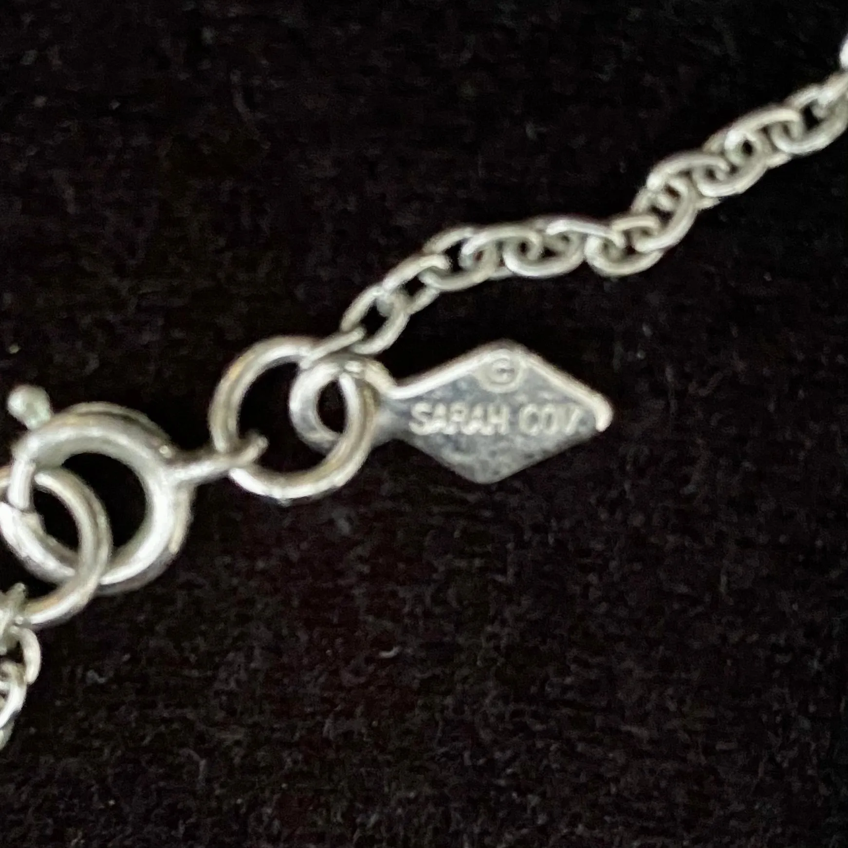 1976 Sarah Coventry Jet Set Necklace