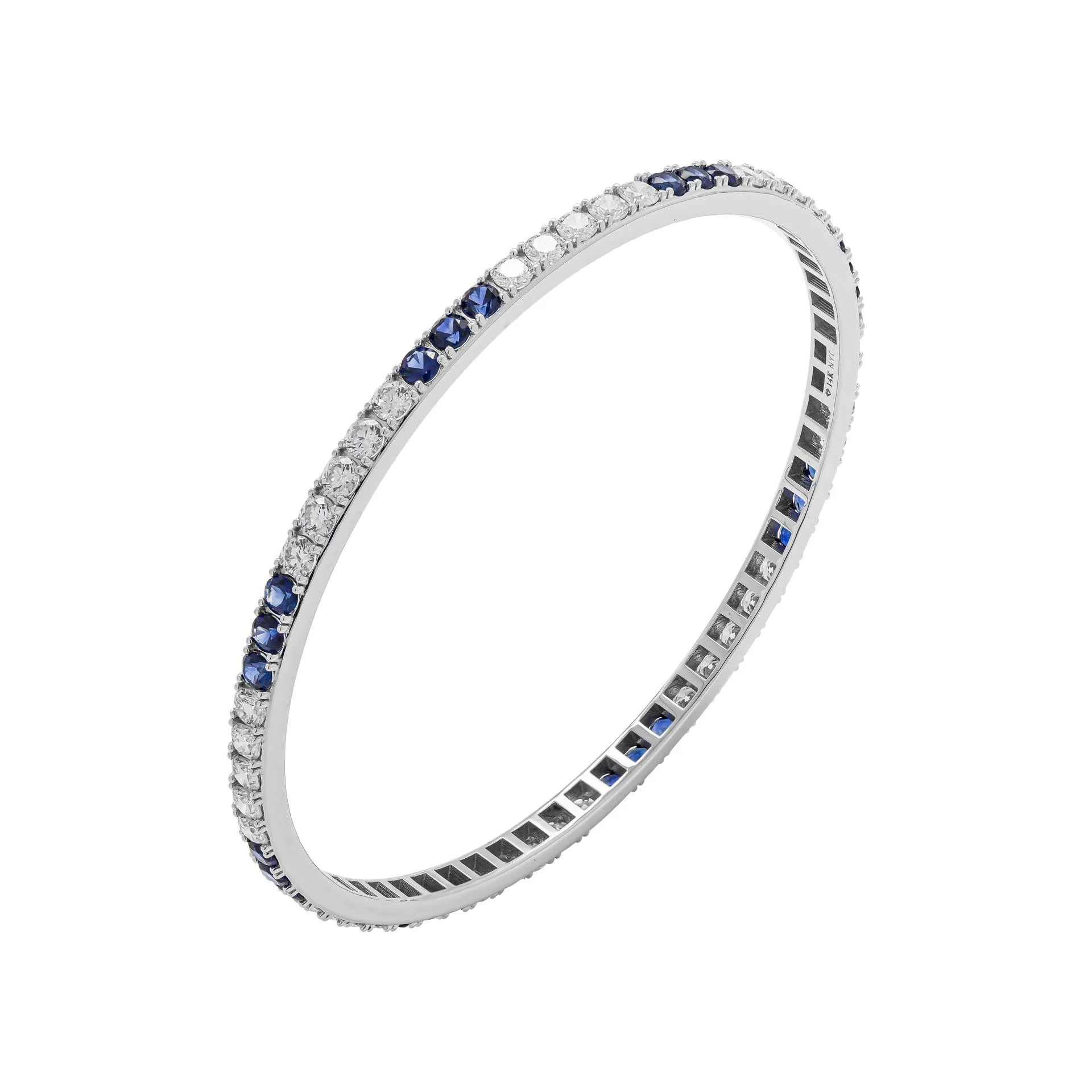 Bangle Bracelet in 14 K White Gold 7.51ct