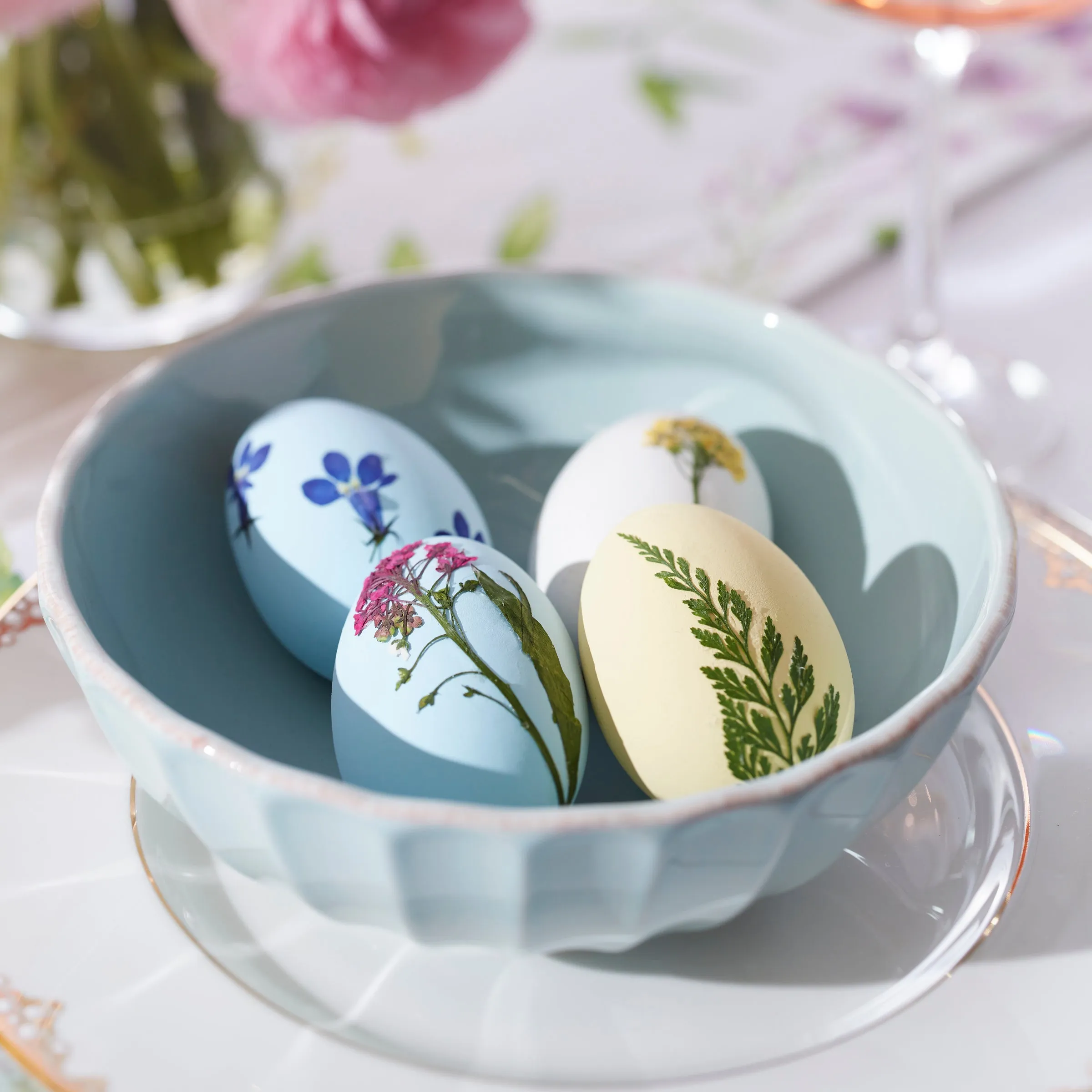 French Perle Scallop 12-Piece Dinnerware Set
