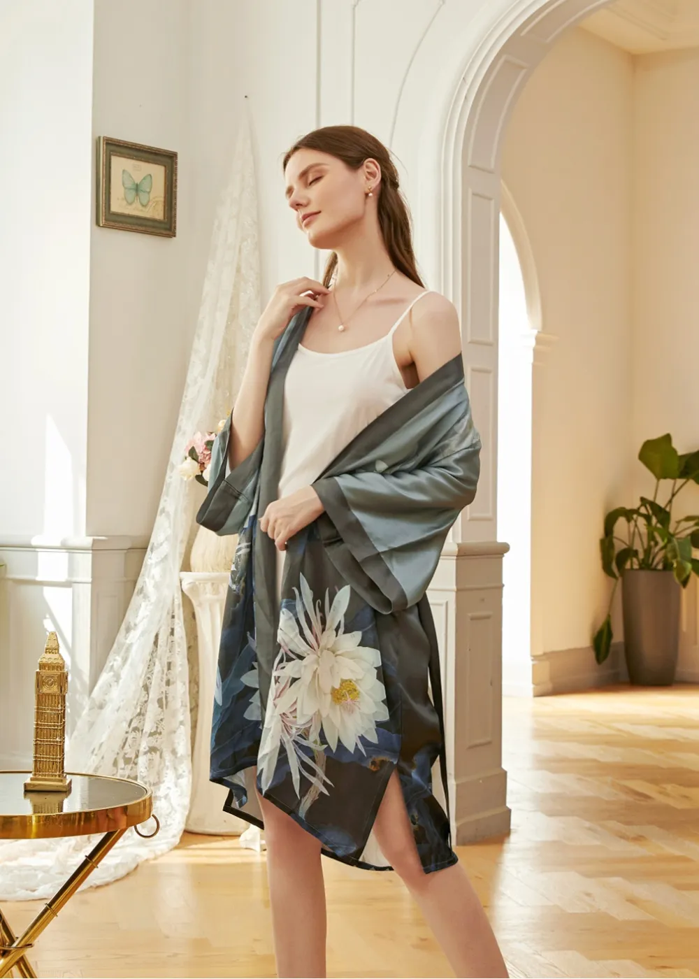 Hanami Kimono Robe