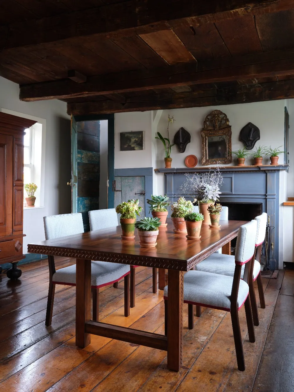 Holland Dining Table
