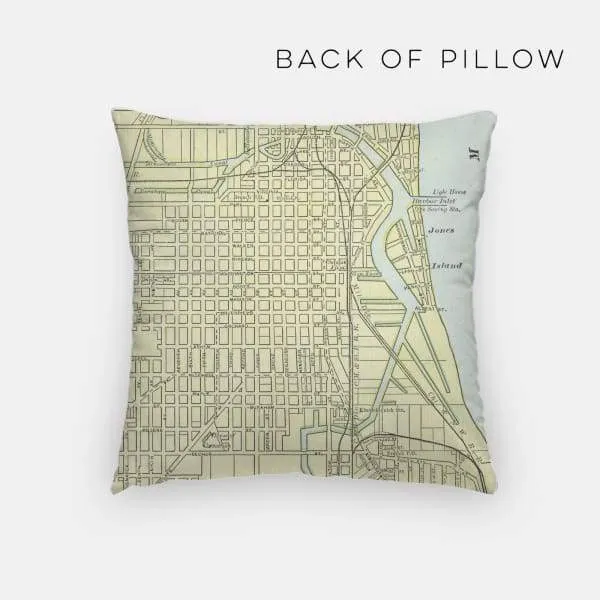 Milwaukee, Wisconsin city skyline with vintage Milwaukee map