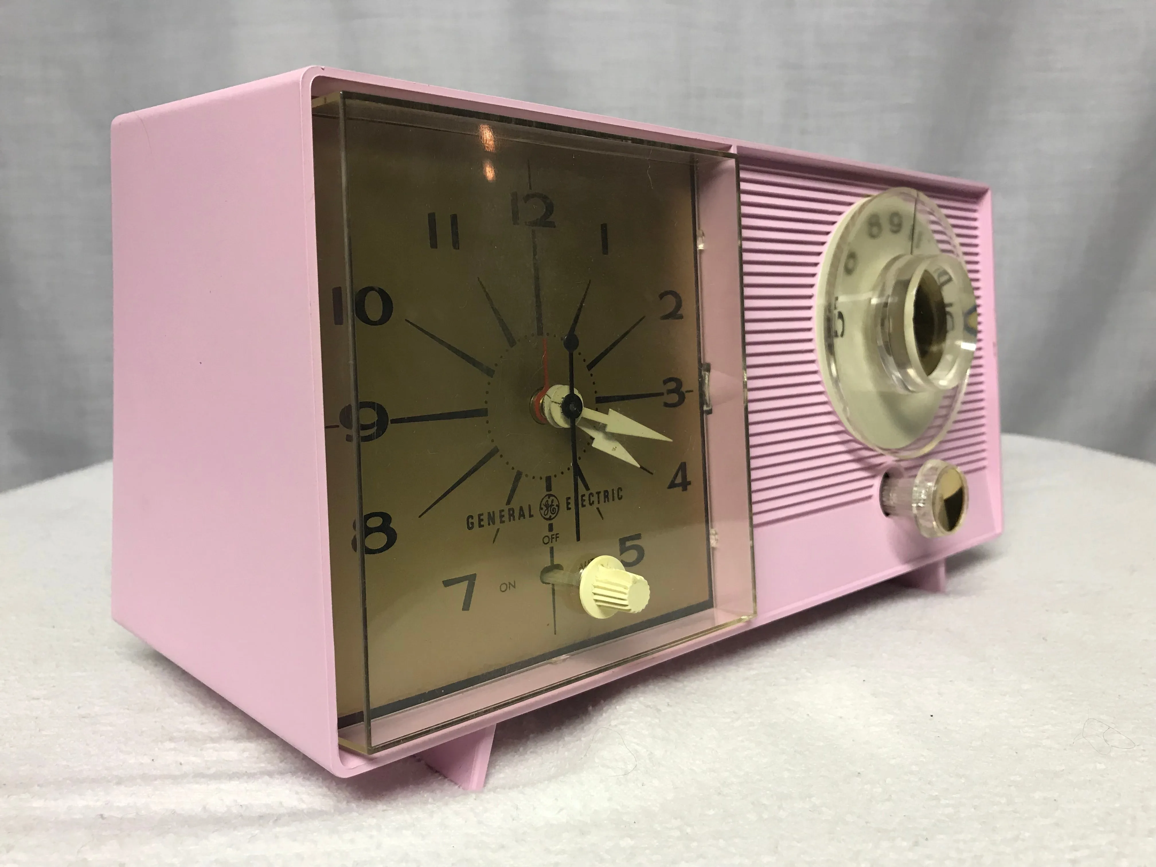 RCA Victor C-411 Tube Radio With Bluetooth input.