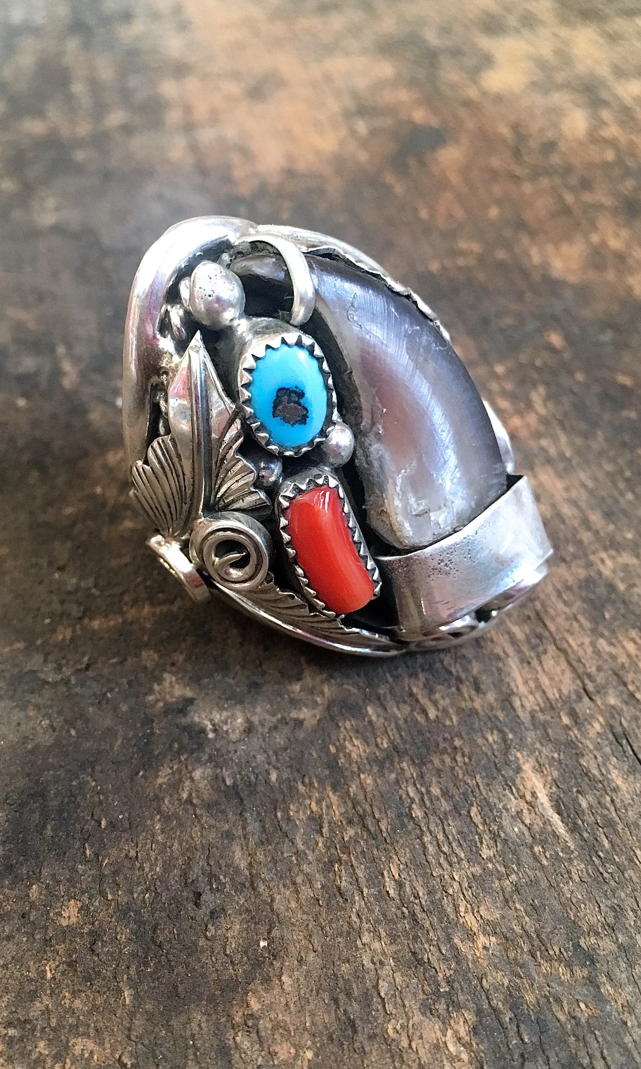 RING IT ON Vintage Style Navajo Silver Ring with Handcrafted Badger Claw, Sz 11