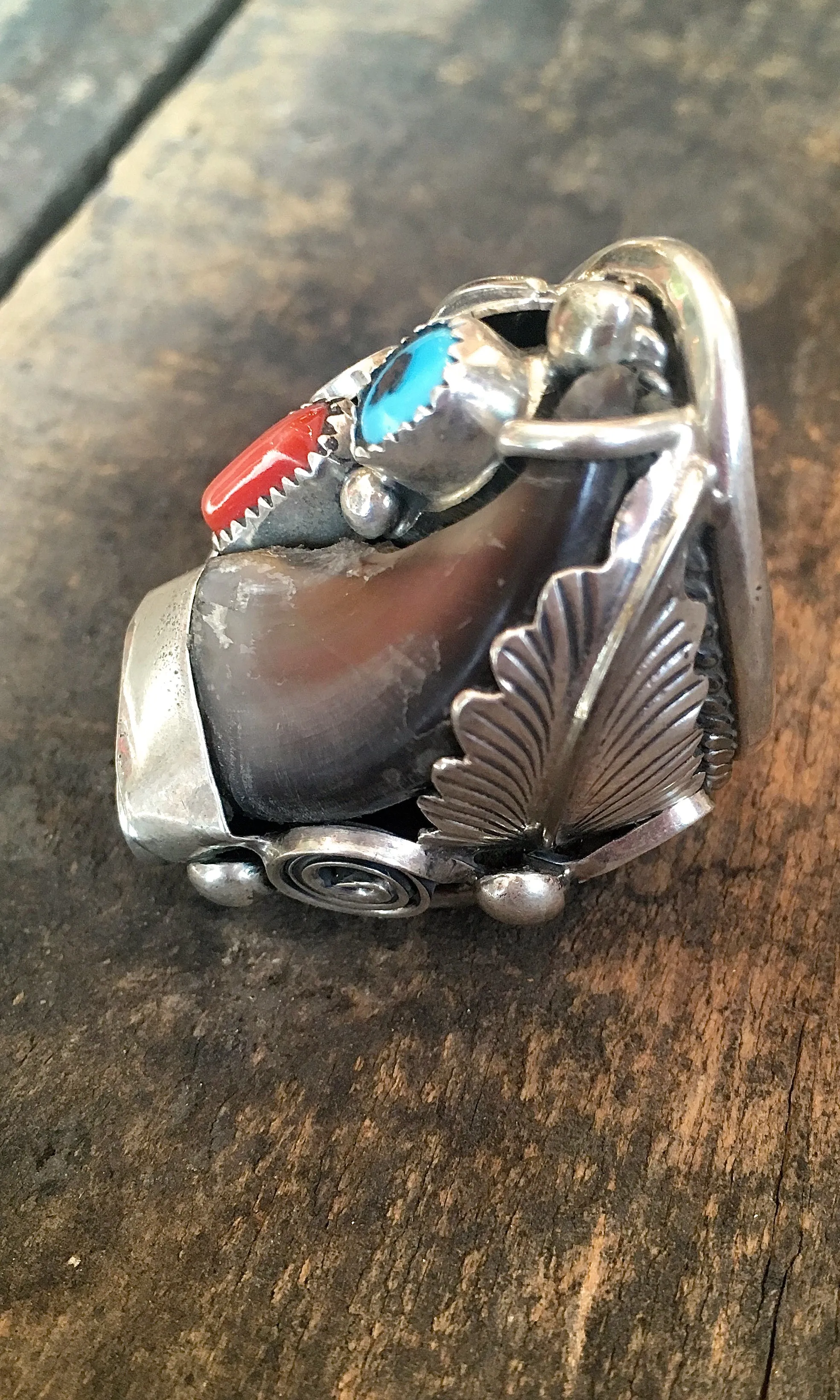 RING IT ON Vintage Style Navajo Silver Ring with Handcrafted Badger Claw, Sz 11