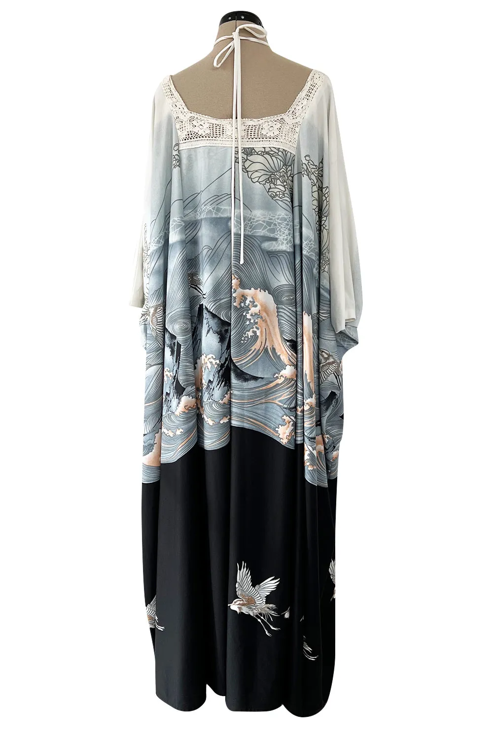 Spectacular 1970s Jean Varon Crane Print Jersey Caftan Dress w Hand Crocheted Collar
