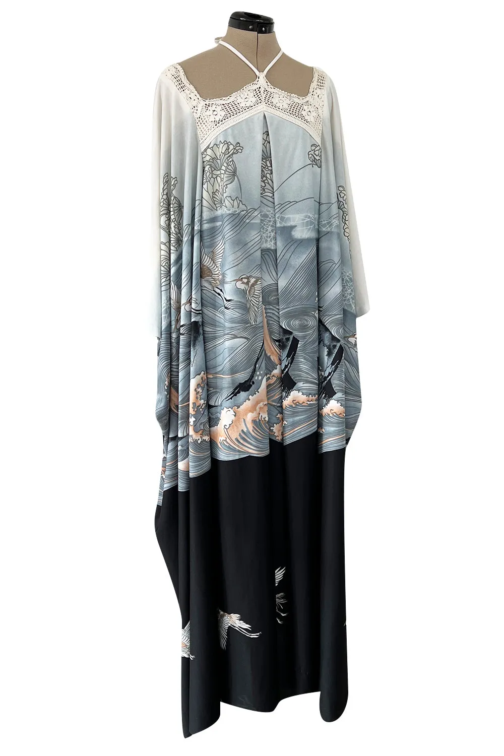 Spectacular 1970s Jean Varon Crane Print Jersey Caftan Dress w Hand Crocheted Collar