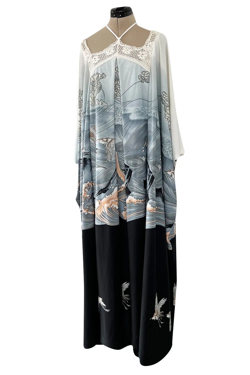 Spectacular 1970s Jean Varon Crane Print Jersey Caftan Dress w Hand Crocheted Collar