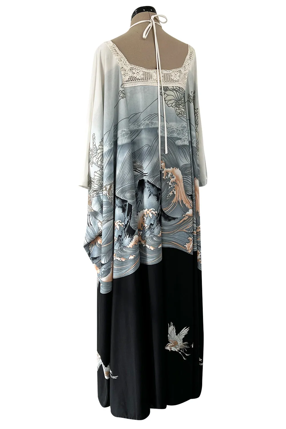 Spectacular 1970s Jean Varon Crane Print Jersey Caftan Dress w Hand Crocheted Collar