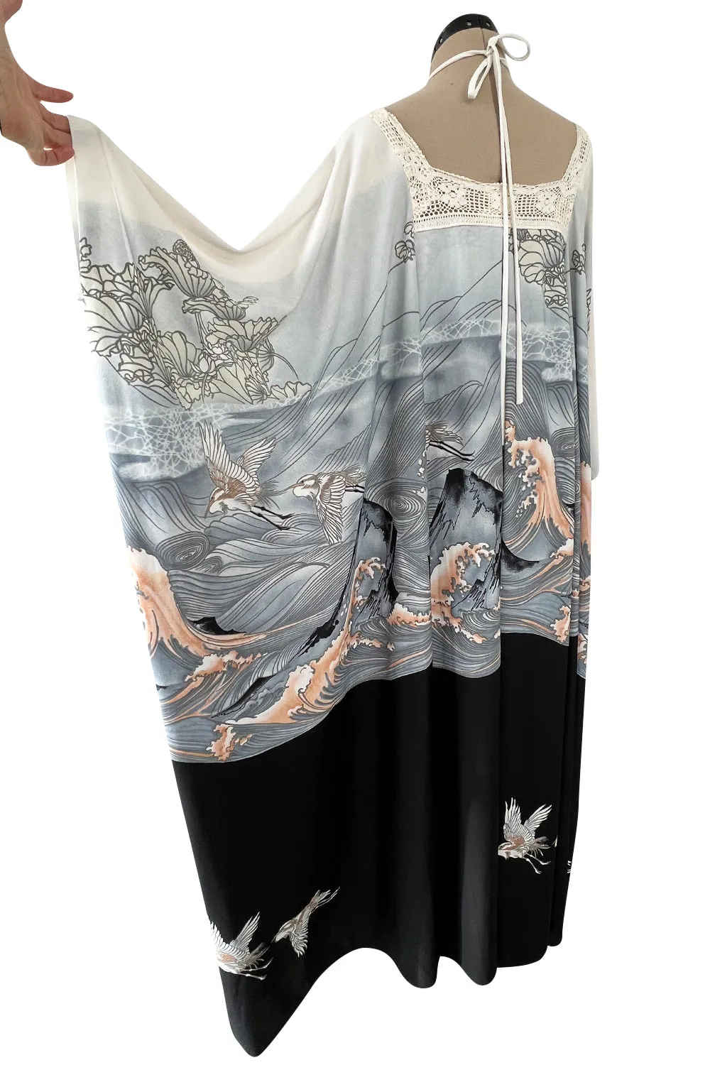 Spectacular 1970s Jean Varon Crane Print Jersey Caftan Dress w Hand Crocheted Collar