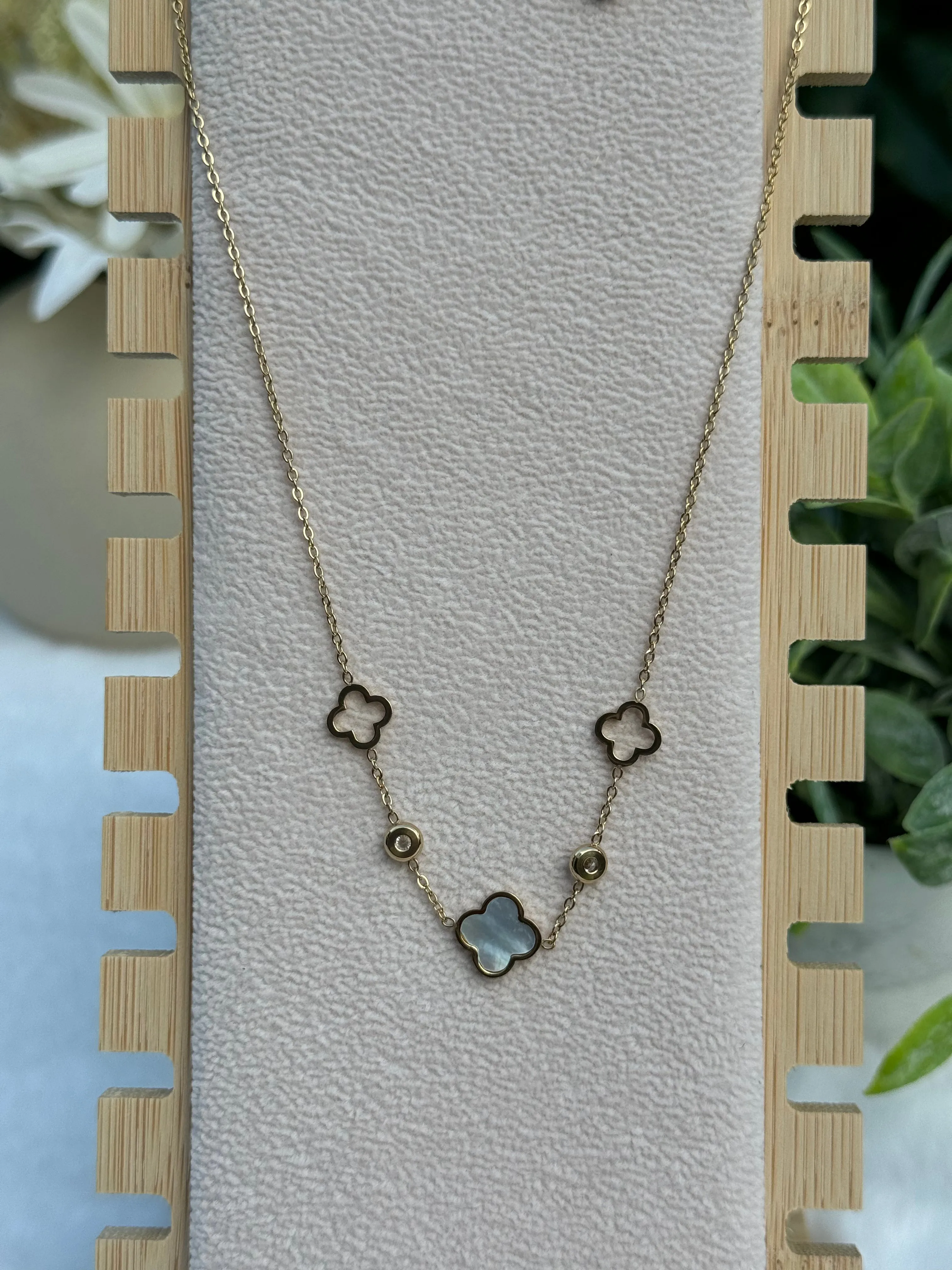 Stainless steel clover necklace