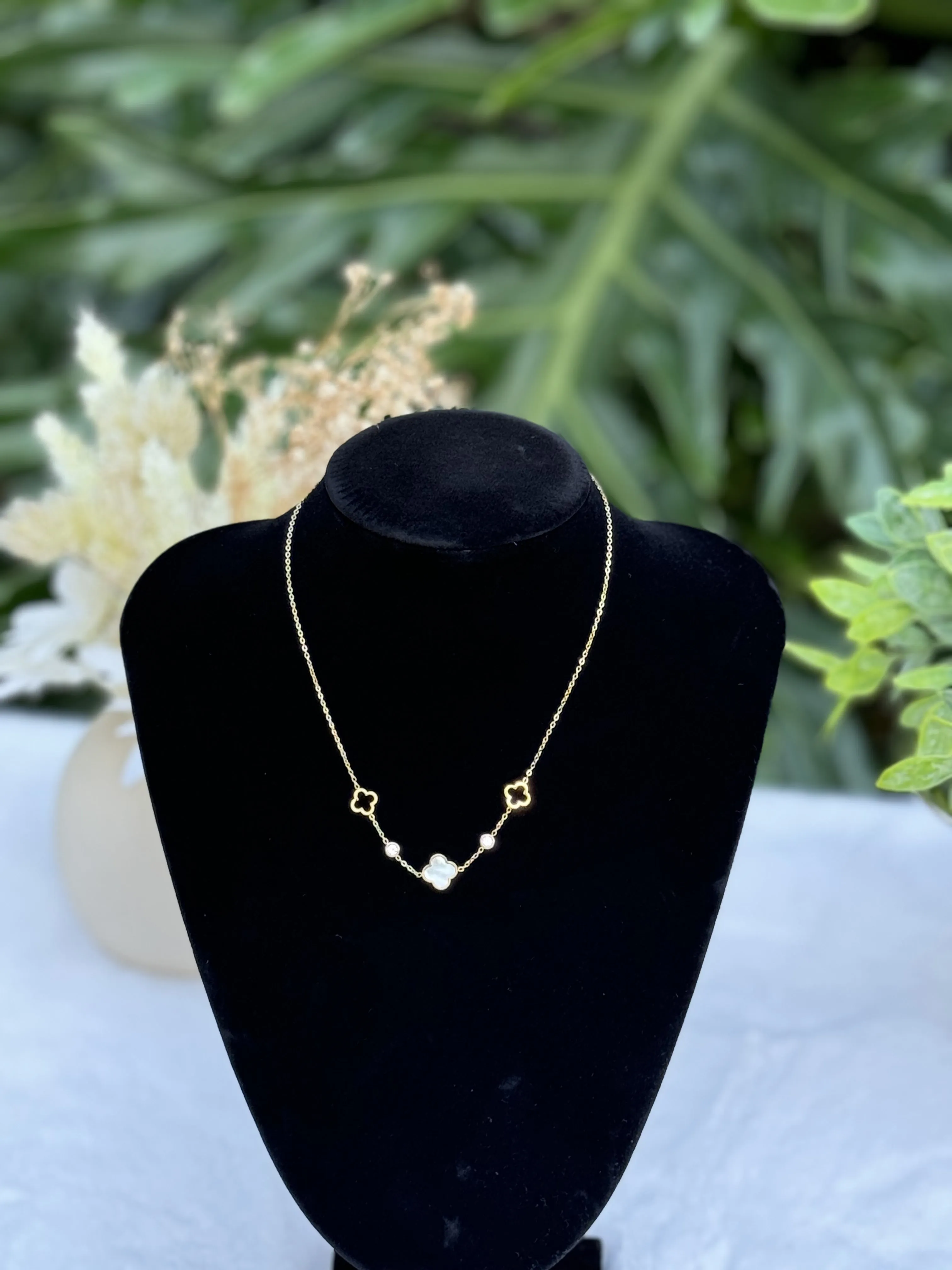 Stainless steel clover necklace