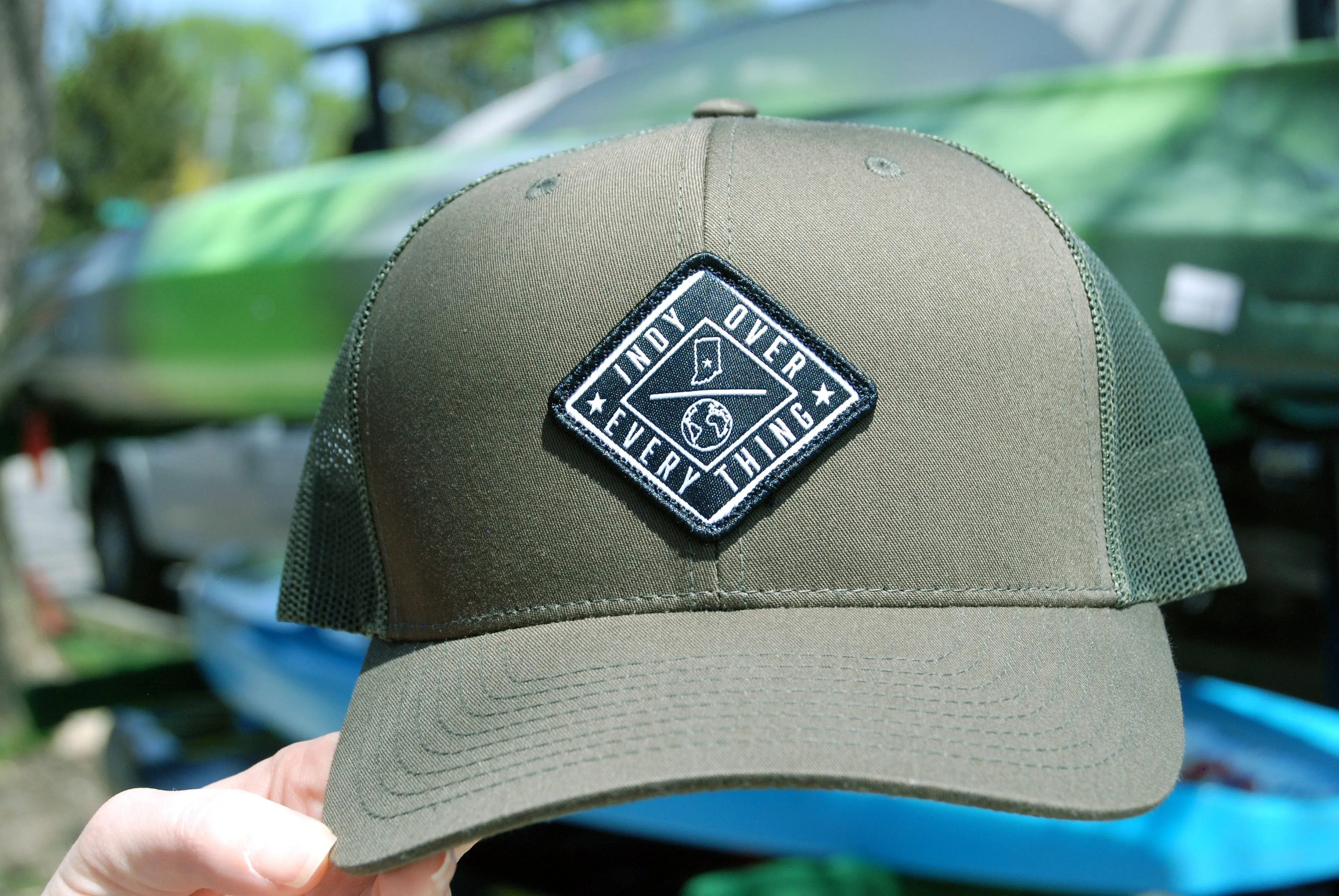 THE AVENUE TRUCKER HAT - OLIVE/OLIVE