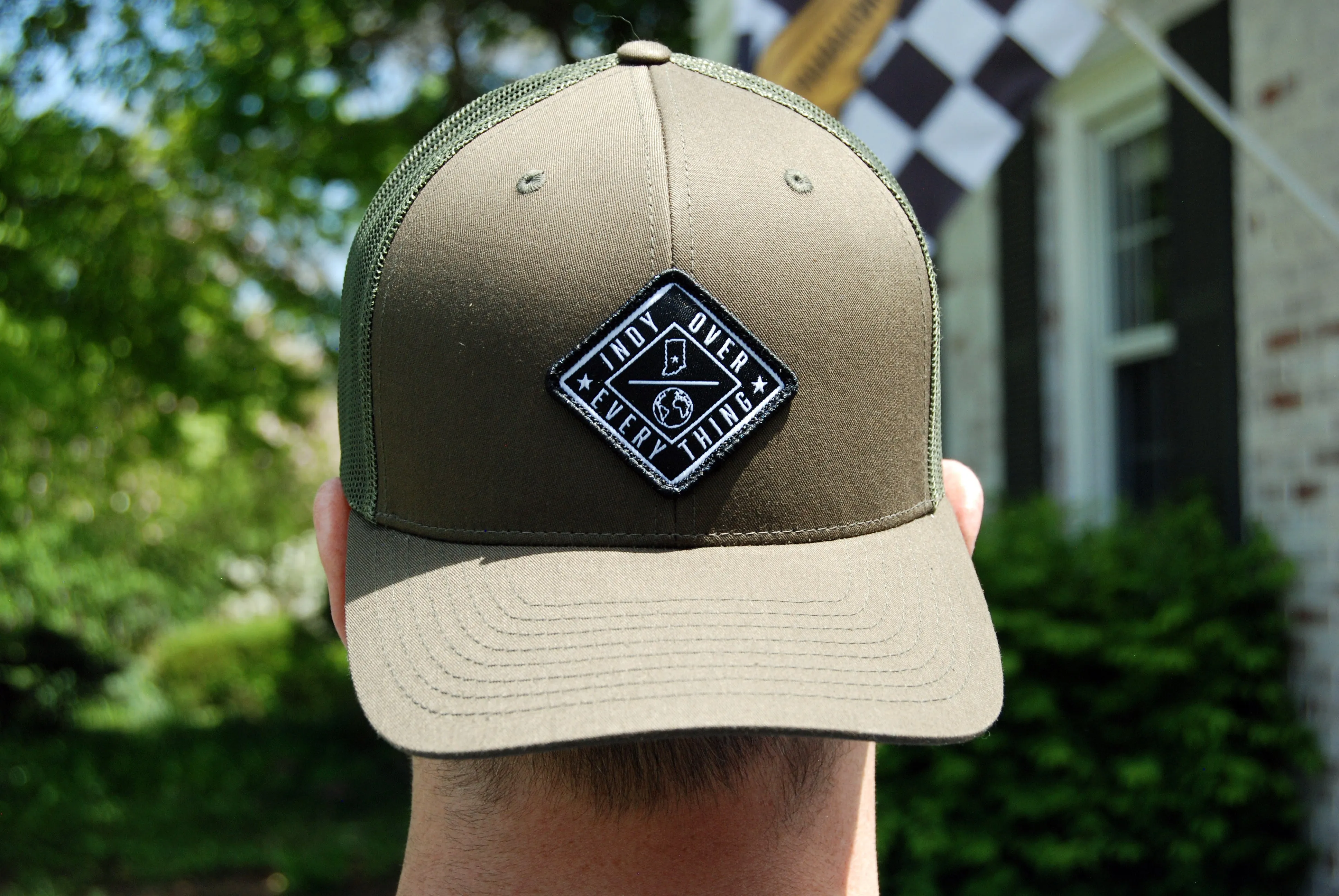 THE AVENUE TRUCKER HAT - OLIVE/OLIVE